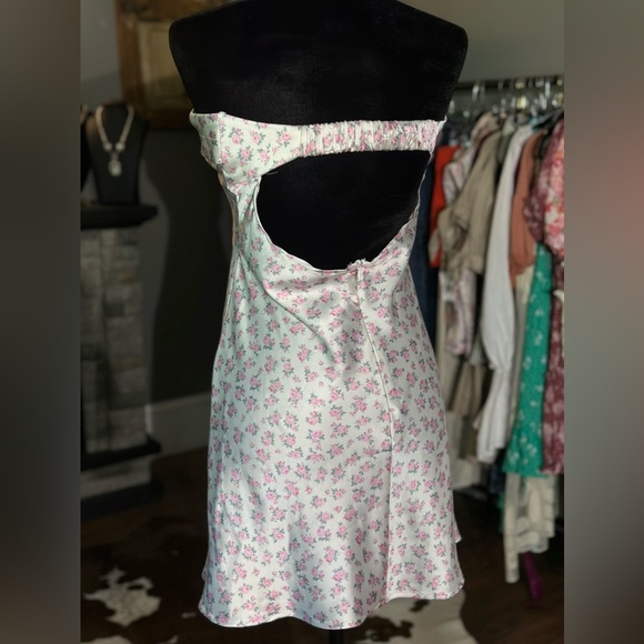 Altar’d State Strapless Floral Dress - Picture 3 of 5